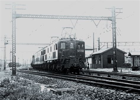 国鉄ef15形電気機関車 Ef13 12eh1078657 東京機関区 鉄道フォト・写真 By 鉄道のお爺さんさん レイルラボ