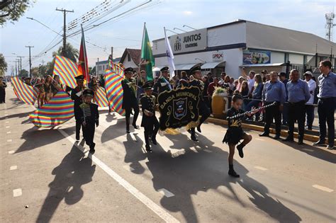 Desfile C Vico De De Setembro Marcou As Comemora Es Dos Anos De