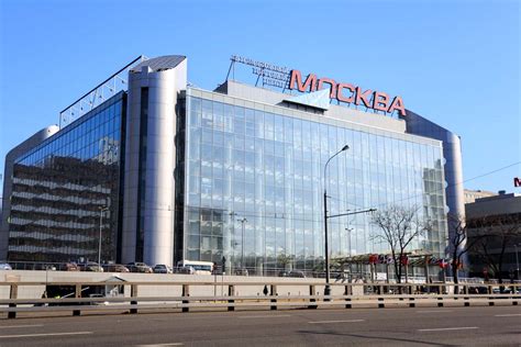Крупнейший в столице автосалон АТЦ "Москва" переоборудуют в госпиталь