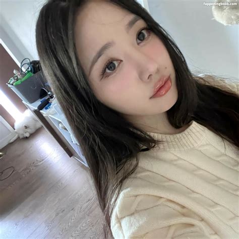 Ploo Plooful Nude OnlyFans Leaks The Fappening Photo 7059003