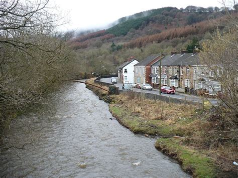 Sirhowy River Ynysddu © Robin Drayton Geograph Britain And Ireland