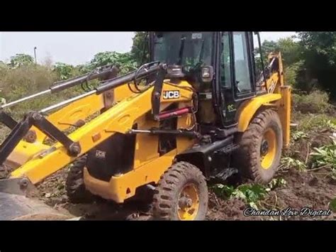 Jcb 3dx Eco Excellence Backhoe Machine Loading Mud In Mahindra 415 DI