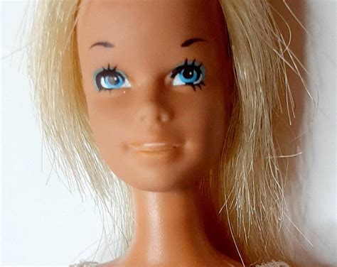 Vintage 1971 Mattel Malibu Barbie Doll Straight Arms Twist And Turn Waist Tanned Straight Hair