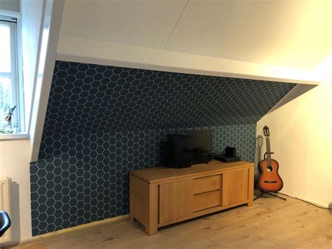 Schuine Wand Plafond Behangen