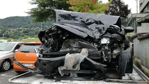 Ponte Nossa Tre Feriti In Un Incidente Mattinata Di Lunghe Code In Val