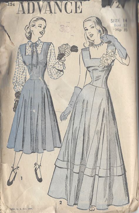 1940s Vintage Sewing Pattern B32 EVENING DAY DRESS BLOUSE R738