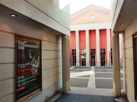 Théâtre Des Abbesses Théâtre Des Abbesses Montmartre 18ème