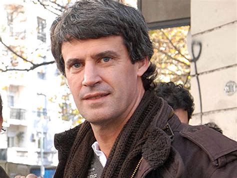 Prat Gay Se Apiadan Del Aguinaldo Pero Sigue El Cobro Del Impuesto A Los Salarios