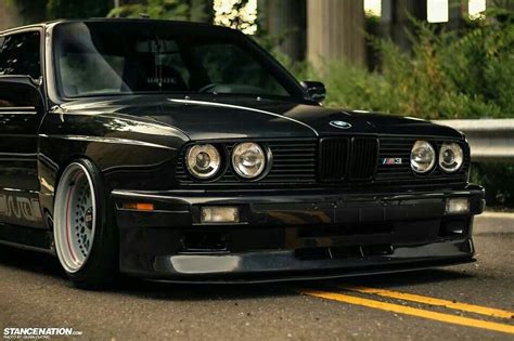 Bmw E30 M3 Black Deep Dish Slammed Bmw E30 Bmw Sport Bmw E30 M3