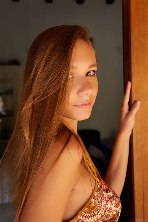 Amateur Girl Sexart Sensual Glow Mirabella High