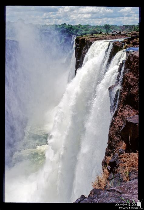 Victoria Falls Zimbabwe | AfricaHunting.com