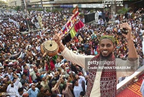 163 Traditional Sindhi Cap Stock Photos High Res Pictures And Images