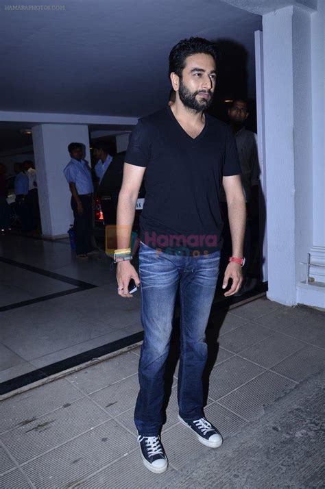 Shekhar Ravjiani At Karan Johar Bday Bash In Mumbai On Th May