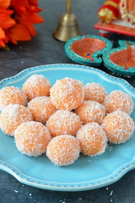 Coconut Ladoo