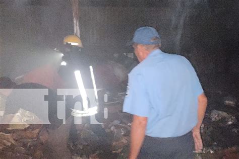 Incendio En Bodegas De Material Reciclable En Boaco Tn Tv