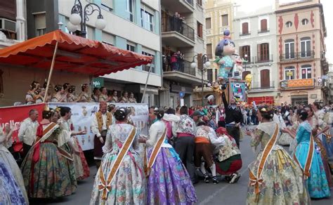 El Sector De La Indumentaria De Alzira Se Une Para Reclamar Ayudas Al