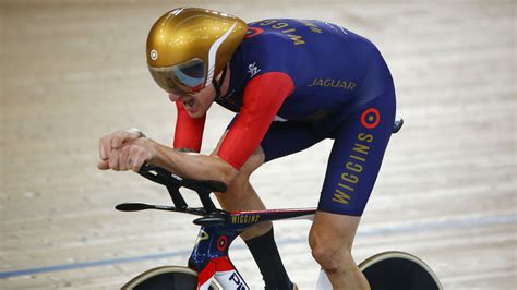 cyclist bradley wiggins breaks record   kilometers traveled