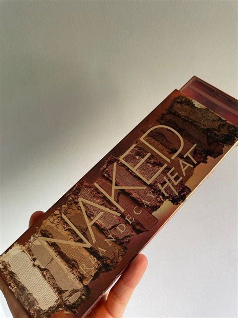 Urban Decay Naked Heat Original Eyeshadow Palette Box Kesehatan