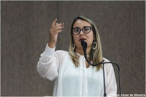 Kitty Lima Quer Coibir Casos De Abuso Sexual No Transporte Público De