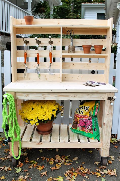 Diy Potting Bench Plan Build A Simple Potting Bench