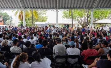 Ebrard se compromete a un congreso nacional de jóvenes en Puerto Vallarta