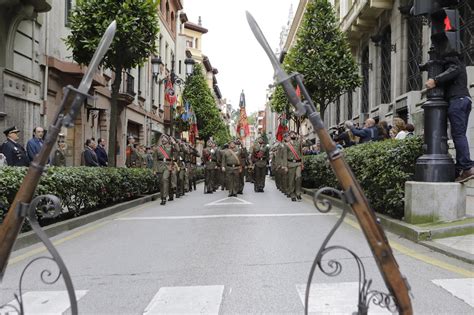 EN IMÁGENES Así fue el homenaje al Cabo Noval en la calle que lleva su