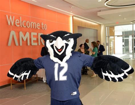 Caroline Verot Moore, CFA on LinkedIn: #goowls #amerantbank