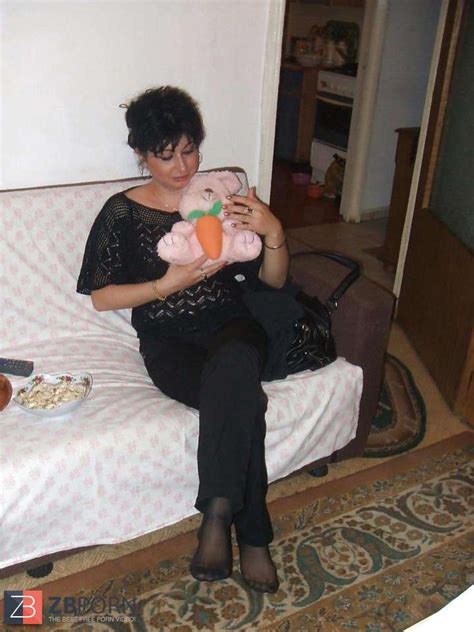 Turkish Matures In Nylon ZB Porn