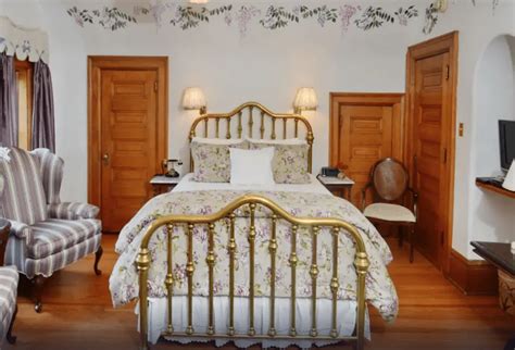 Romantic Colorado Hotels With Private Hot Tubs