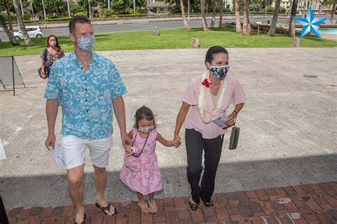 Hawaii Residents Cast Their Ballots Ahead Of Saturdays Election Honolulu Star Advertiser