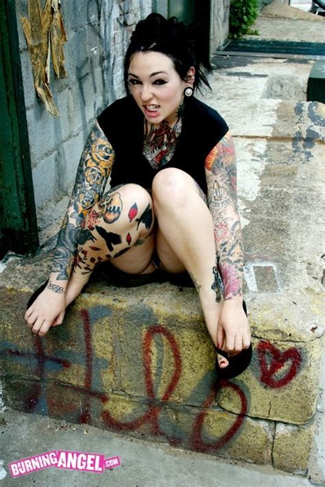 Tattooed Emo Tramp Flashing Pussy In The Back Alley Porn Pictures XXX Photos Sex Images
