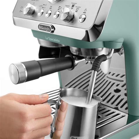 La Specialista Arte Manual Espresso Maker Ec Gr De Longhi