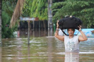 Banjir Di Perumahan Bumi Nasio Indah Datatempo