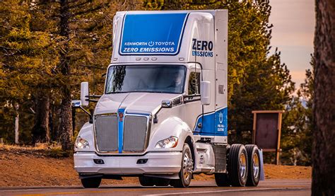 Charged Evs Kenworth Delivers T680e Electric Truck To Knight Swift Transportation Charged Evs