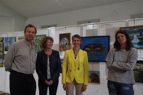 Des Artistes En Herbe Ont Expos Leurs Uvres La Salle Des F Tes