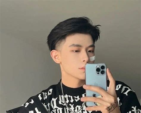 12 Ide Model Gaya Rambut Two Block Ala Pria Korea Kekinian