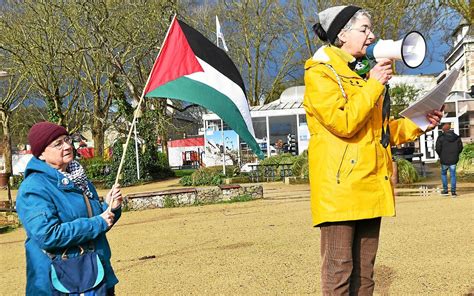 Lannion Ils Se Rassemblent Pour Soutenir Le Peuple Palestinien Le