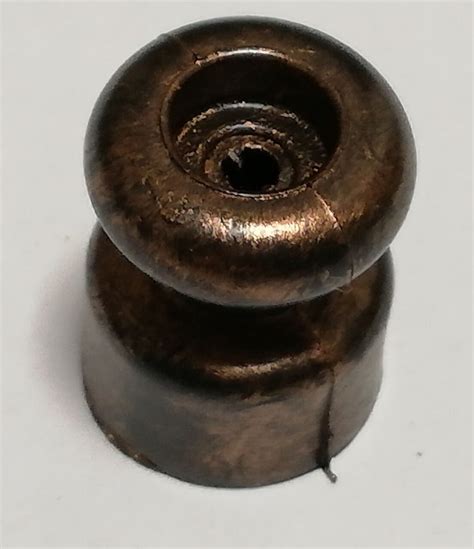 Керамический изолятор Черный Lindas