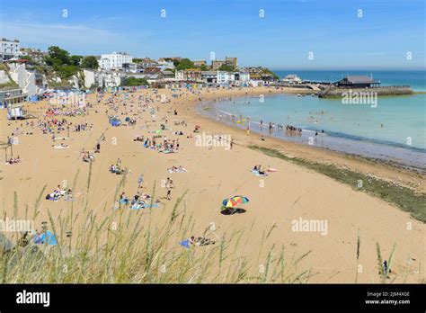 Broadstairs Viking Bay beach in summer, Kent, England, UK Stock Photo - Alamy