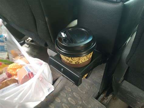 Подстаканник в подлокотник — Renault Kangoo (1G), 1,6 л, 2007 года ...