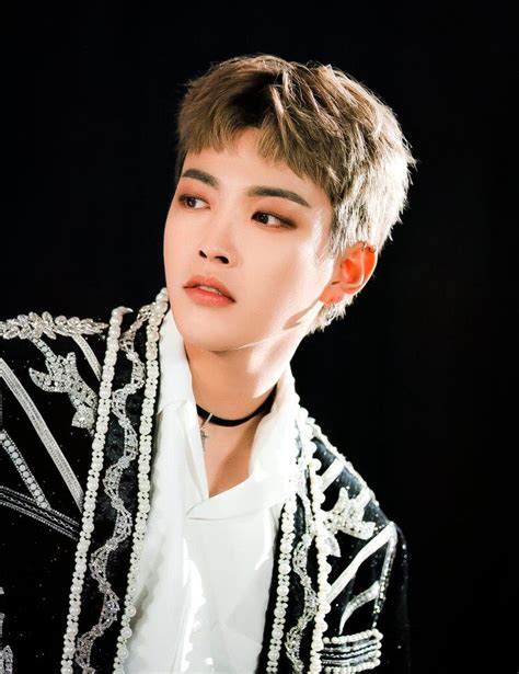 Pin By ⁷⁷ On Ateez 에이티즈 Kim Hongjoong Kpop Guys Kpop