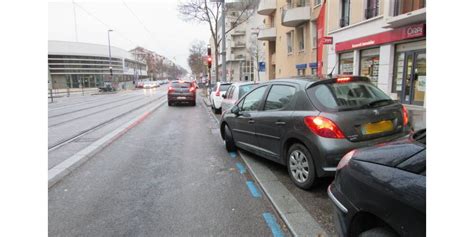 Bron Quartier Roosevelt Stationnement Cest Devenu Invivable