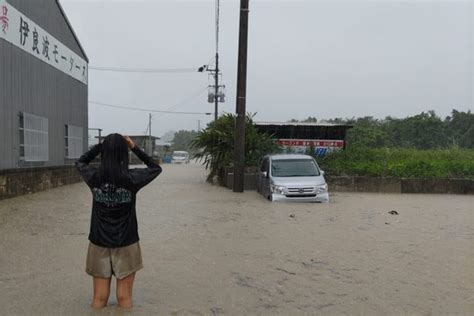 「どこもかしこも冠水で通れない」道路寸断、床上浸水も 記録的な大雨 沖縄 琉球新報デジタル