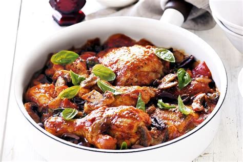 Super Easy Chicken Cacciatore