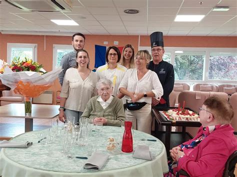 Nogent le Rotrou à 100 ans Régine est la reine des blind test