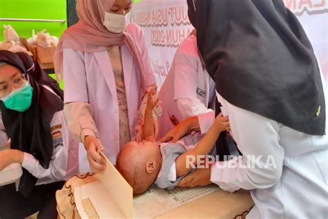 Bkkbn Angka Stunting Di Jatim Turun Jadi 19 2 Persen Republika Online