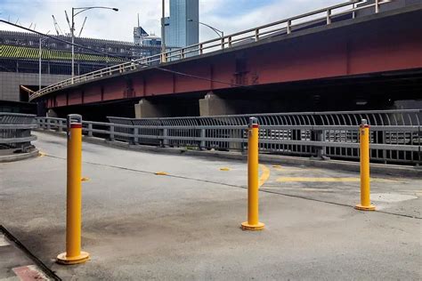 Removable Surface Mount Bollards Lockable Bollards