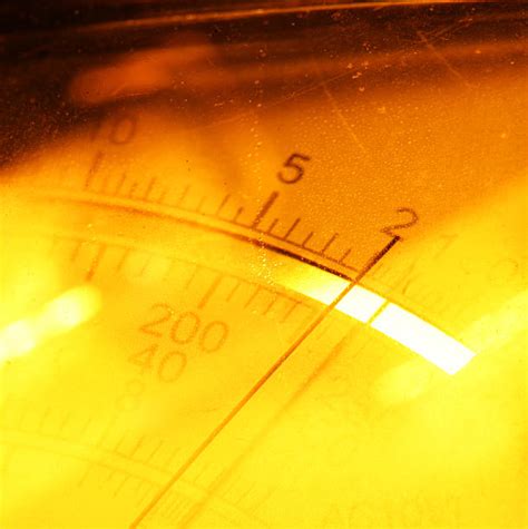 230 Ohm Meter Foto Stok Potret And Gambar Bebas Royalti Istock