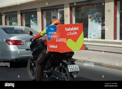 Talabat Lieferbox Fotos Und Bildmaterial In Hoher Auflösung Alamy