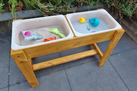 Diy Zand En Watertafel Maken H T Leukste Buitenspeelgoed Chelise Nl